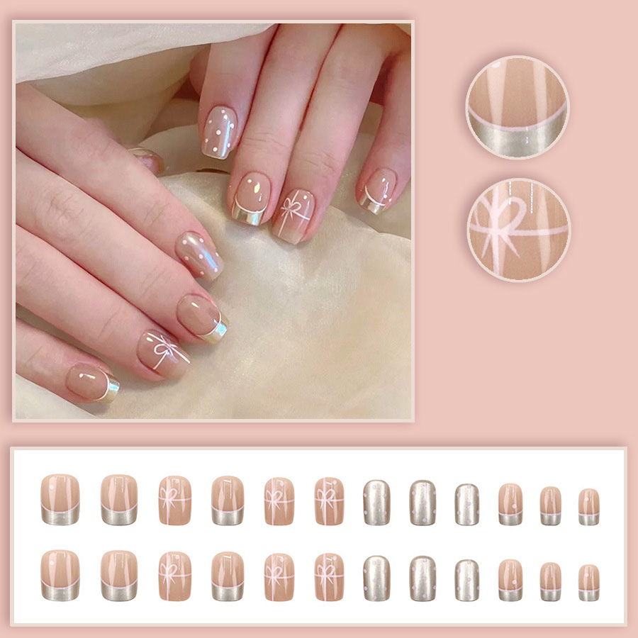 Korte vierkante nepnagels voor - Nail Art Red recensie en prijs